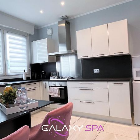 Galaxy Spa - Suite Venus Jacuzzi Et Sauna Privatif Champigneulles Buitenkant foto