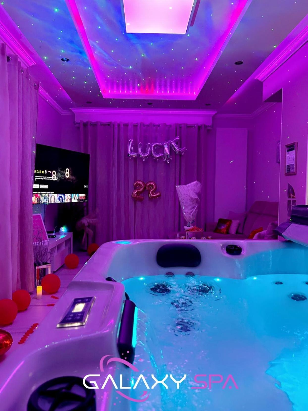 Galaxy Spa - Suite Venus Jacuzzi Et Sauna Privatif Champigneulles Buitenkant foto