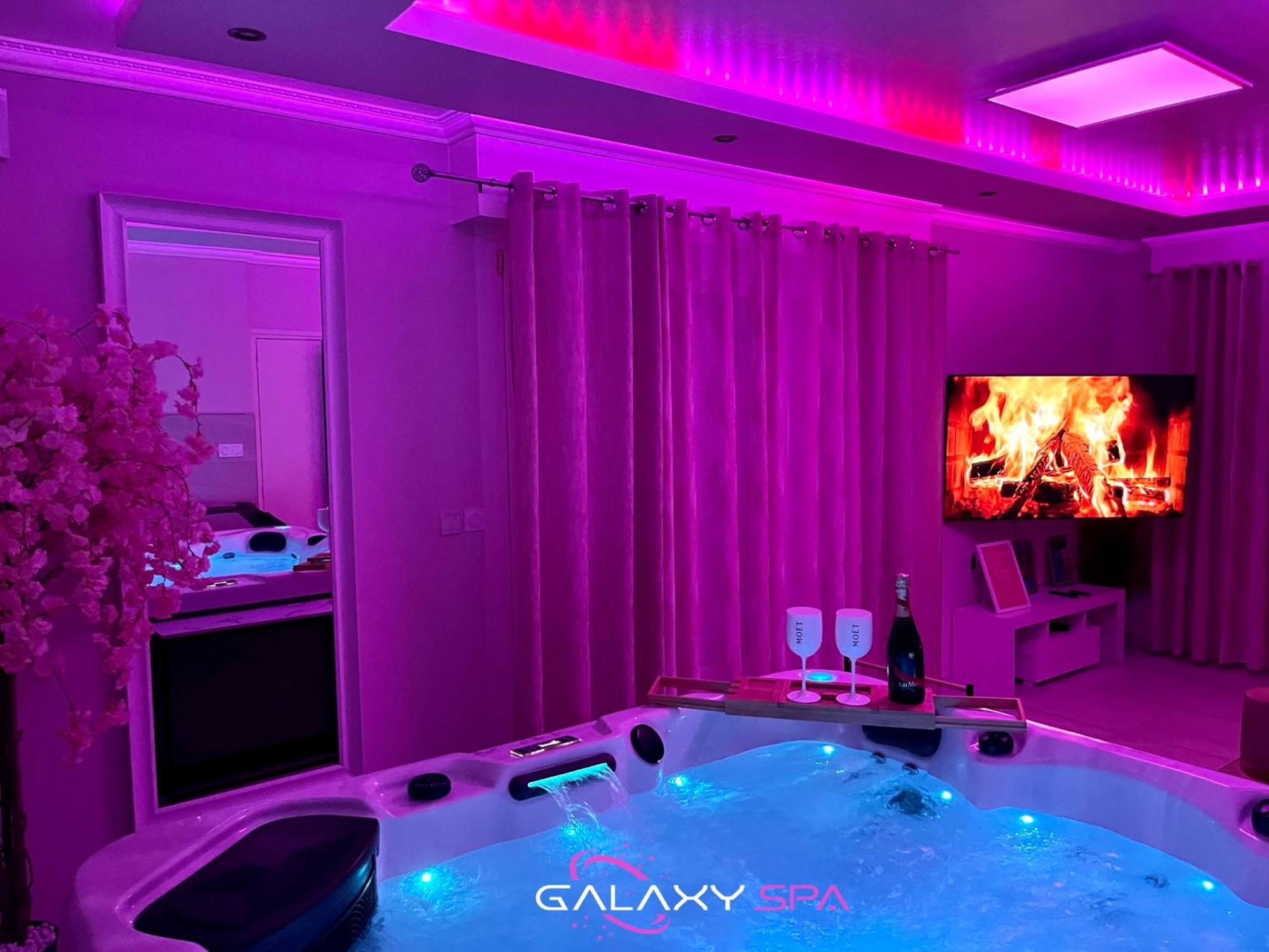 Galaxy Spa - Suite Venus Jacuzzi Et Sauna Privatif Champigneulles Buitenkant foto