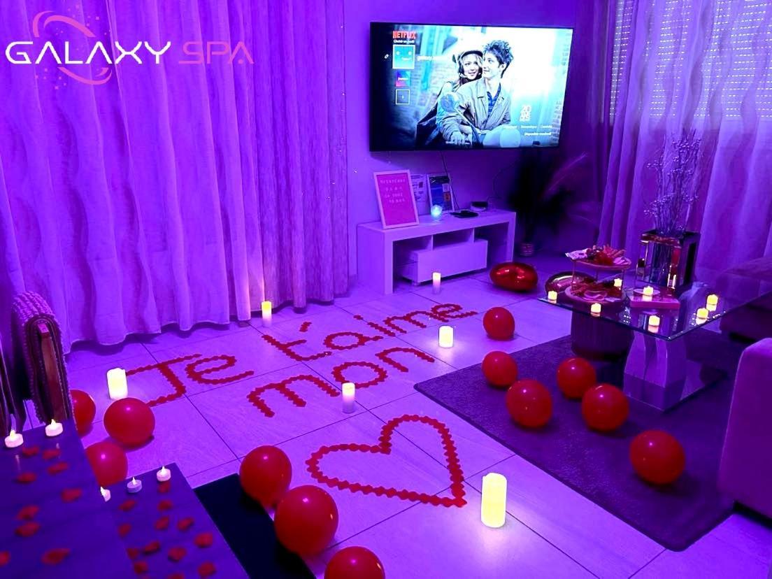 Galaxy Spa - Suite Venus Jacuzzi Et Sauna Privatif Champigneulles Buitenkant foto