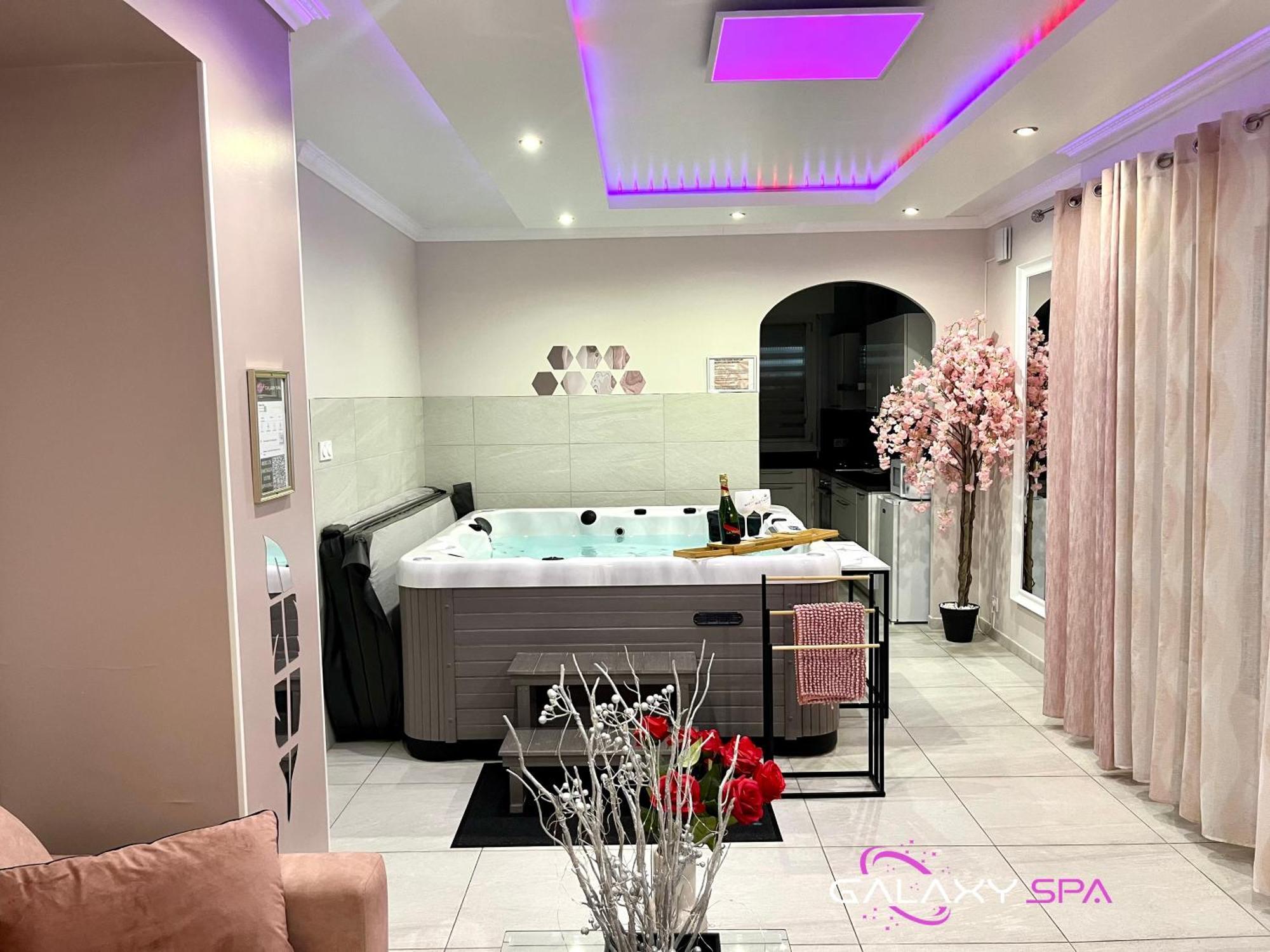 Galaxy Spa - Suite Venus Jacuzzi Et Sauna Privatif Champigneulles Buitenkant foto