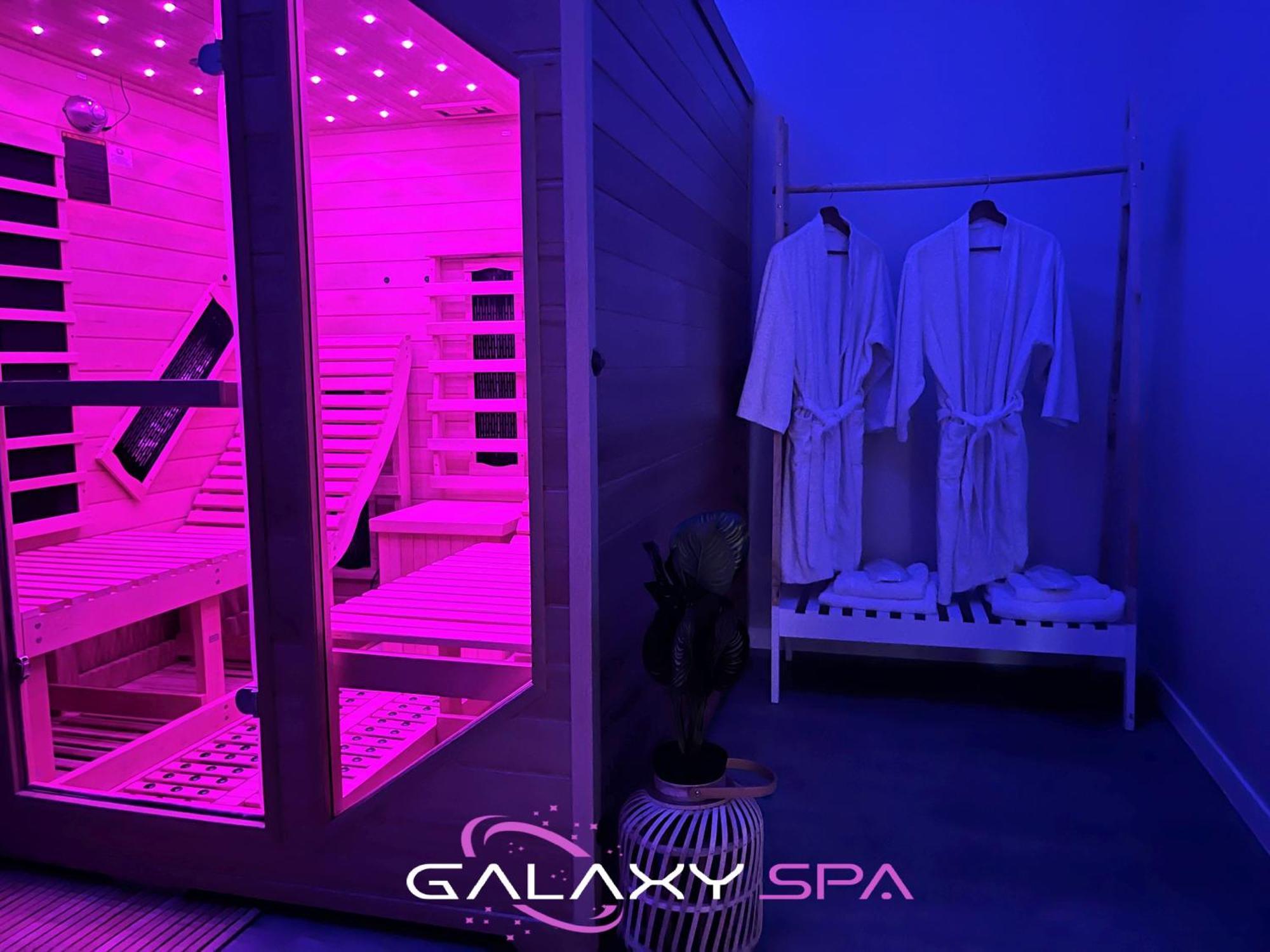 Galaxy Spa - Suite Venus Jacuzzi Et Sauna Privatif Champigneulles Buitenkant foto