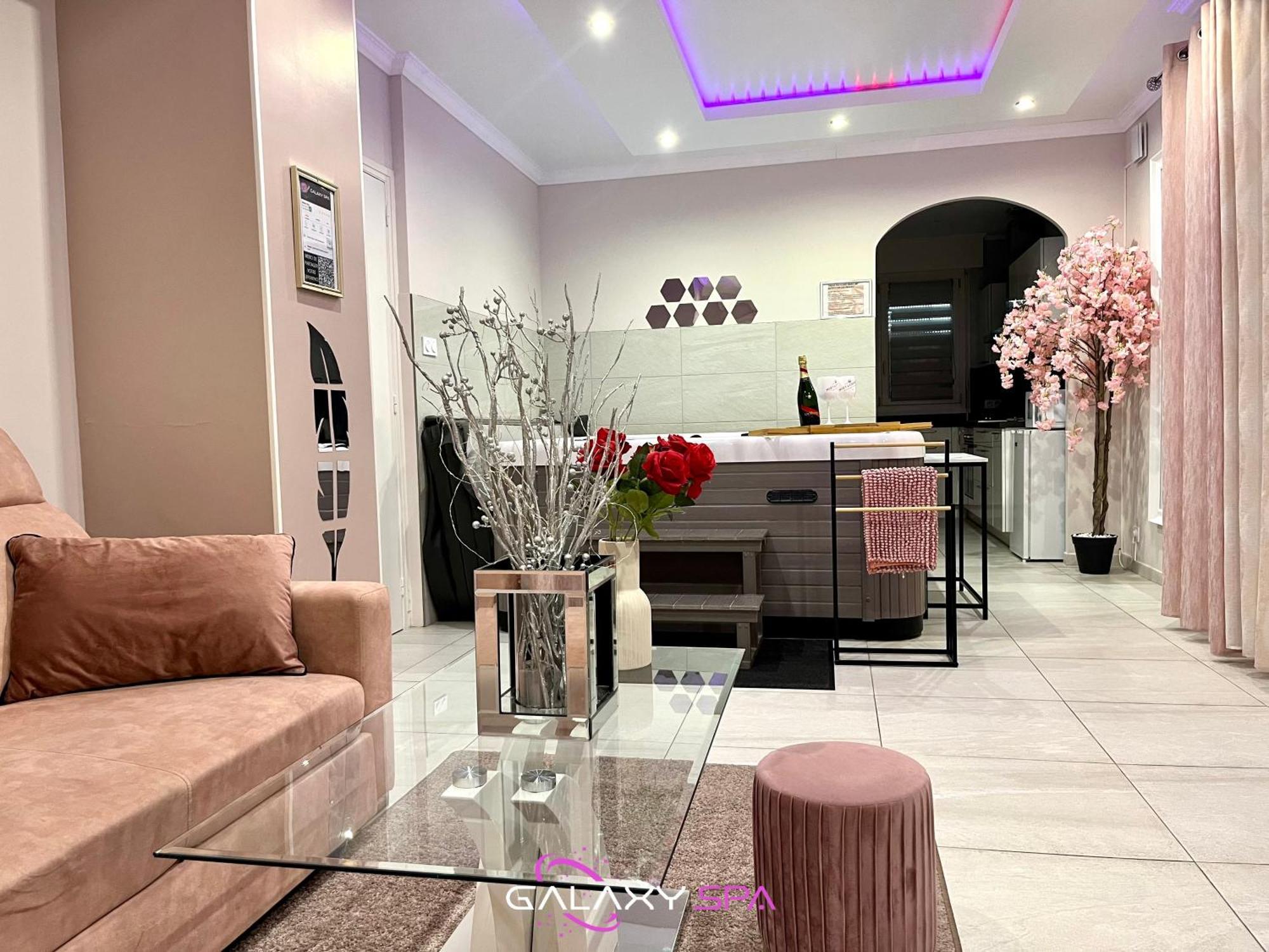 Galaxy Spa - Suite Venus Jacuzzi Et Sauna Privatif Champigneulles Buitenkant foto