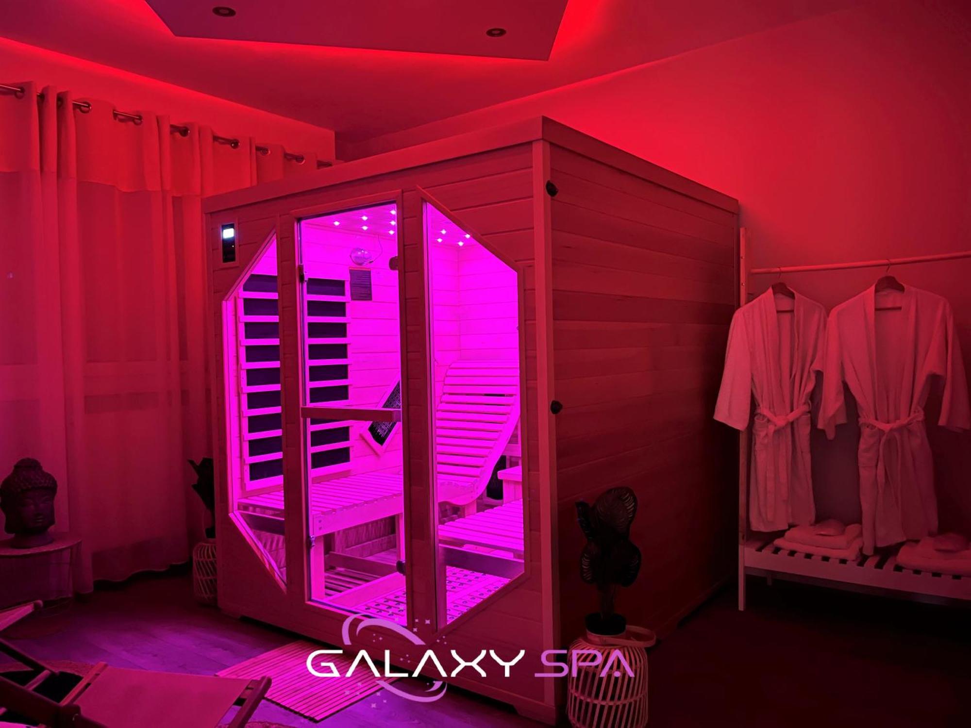 Galaxy Spa - Suite Venus Jacuzzi Et Sauna Privatif Champigneulles Buitenkant foto