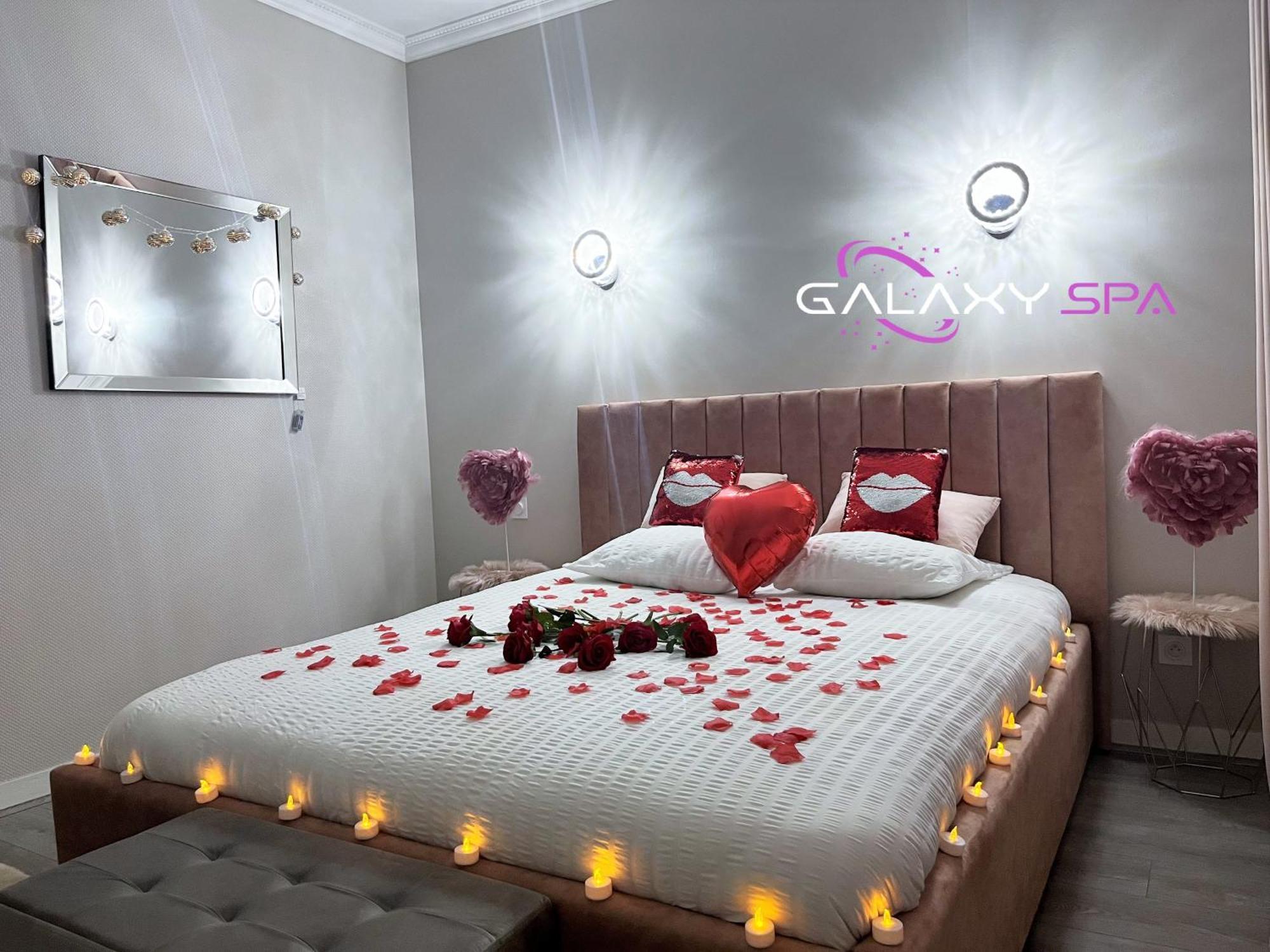 Galaxy Spa - Suite Venus Jacuzzi Et Sauna Privatif Champigneulles Buitenkant foto